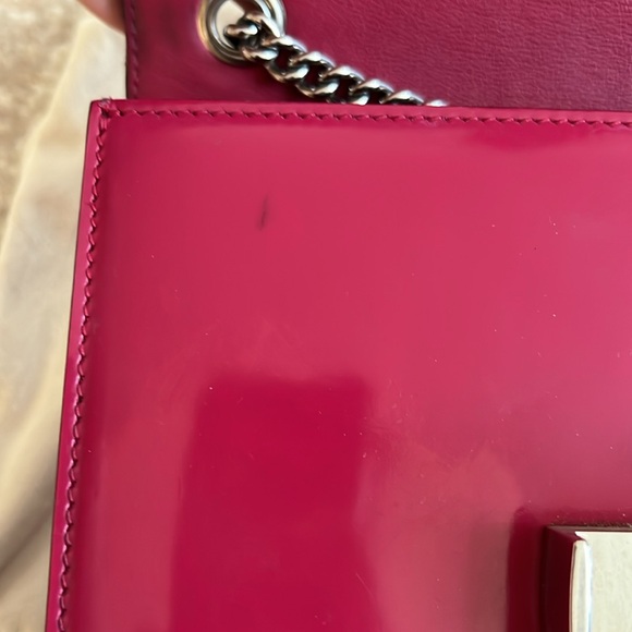 Gucci Inter-locking G Patent Leather Chain Bag - Picture 9 of 11